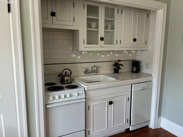 20 Nw 16TH Ave 407, Portland, OR 97209