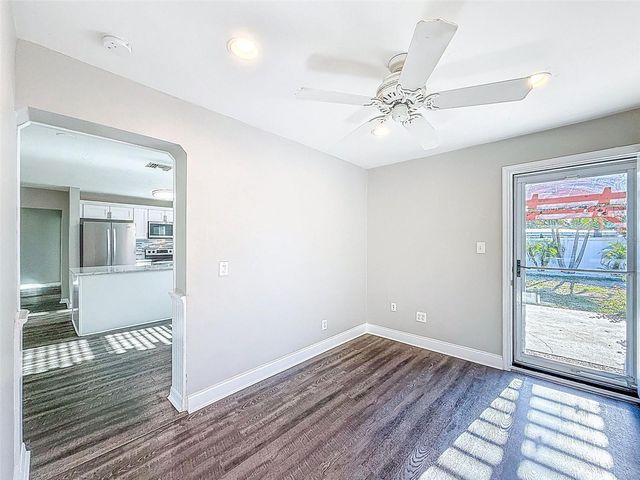 7401 16TH ST N, St Petersburg, FL 33702