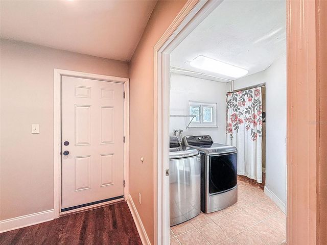 7401 16TH ST N, St Petersburg, FL 33702