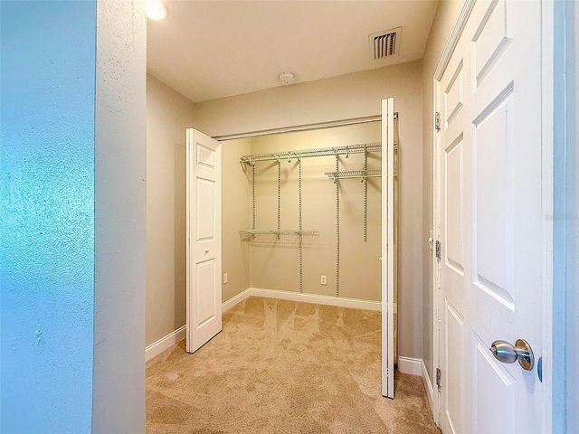 7401 16TH ST N, St Petersburg, FL 33702