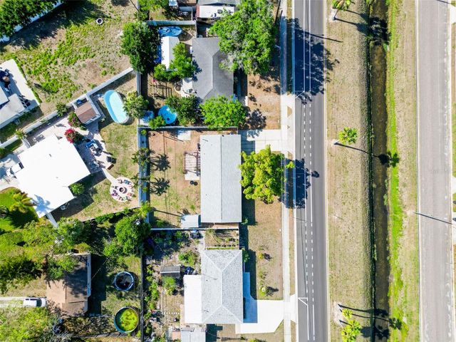 7401 16TH ST N, St Petersburg, FL 33702