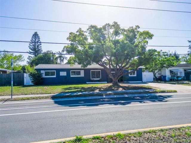 7401 16TH ST N, St Petersburg, FL 33702