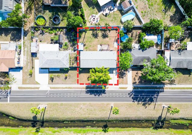 7401 16TH ST N, St Petersburg, FL 33702