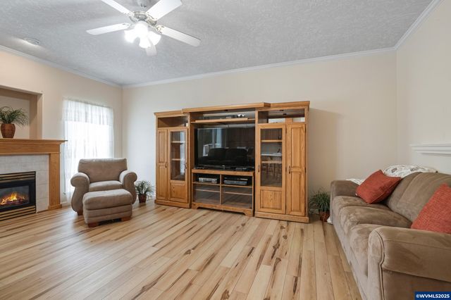 1615 Sisters Ct NW, Salem, OR 97304