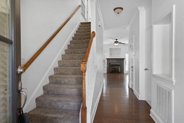 1112 Woodbury Falls Ct, Nashville, TN 37221