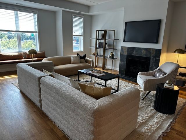 2618 W Diversey Avenue 402, Chicago, IL 60647
