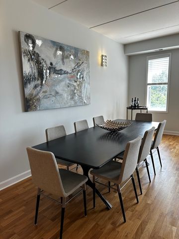 2618 W Diversey Avenue 402, Chicago, IL 60647