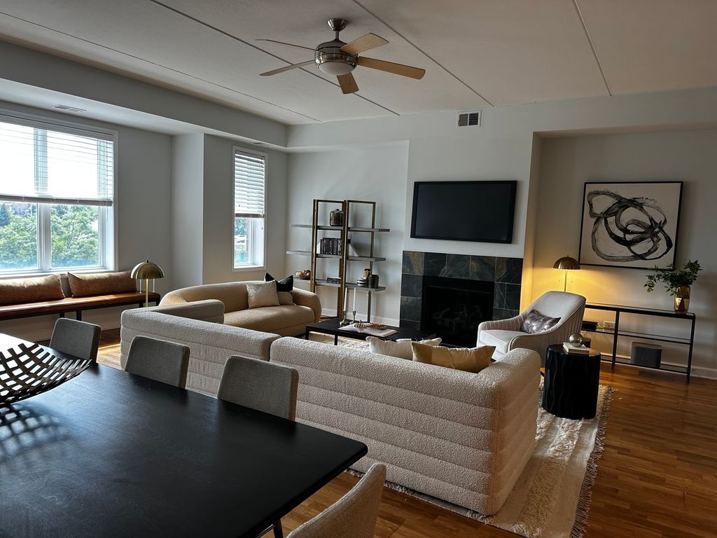 2618 W Diversey Avenue 402, Chicago, IL 60647 — photo 2