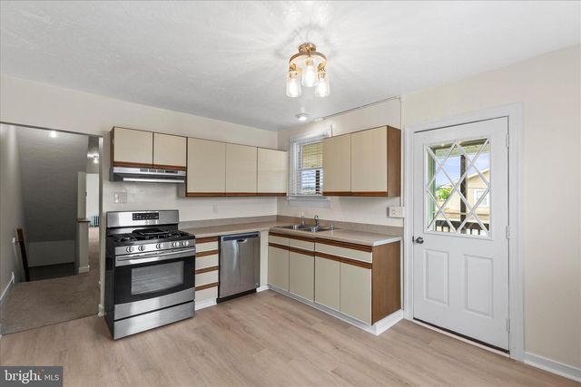 500 N HIGHLAND AVE, York, PA 17404