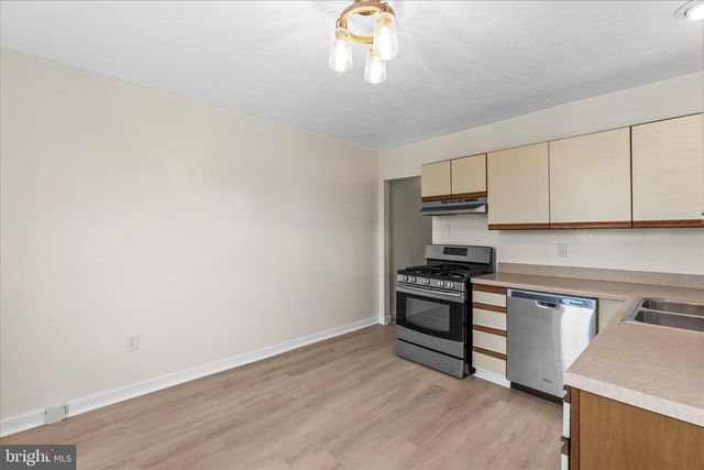 500 N HIGHLAND AVE, York, PA 17404