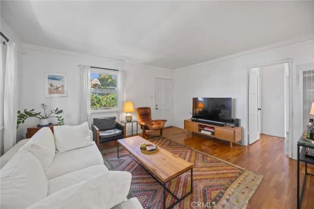 3017 4th, Santa Monica, CA 90405