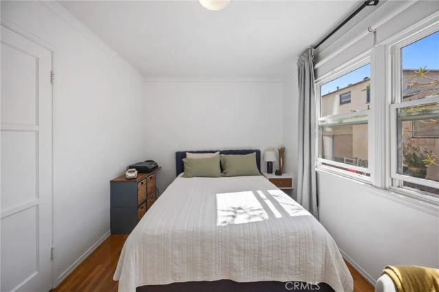 3017 4th, Santa Monica, CA 90405