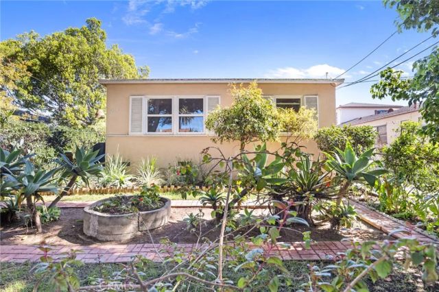 3017 4th, Santa Monica, CA 90405