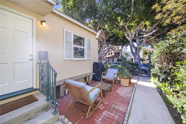 3017 4th, Santa Monica, CA 90405