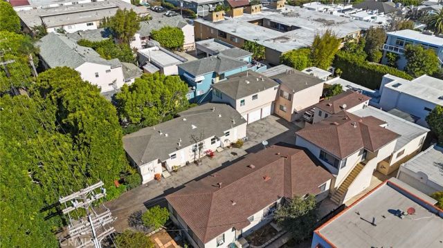 3017 4th, Santa Monica, CA 90405
