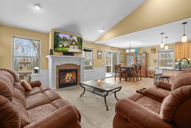 180 Hunters Ridge, Cadillac, MI 49601