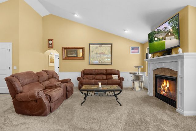 180 Hunters Ridge, Cadillac, MI 49601