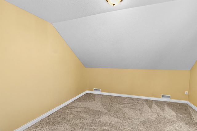 180 Hunters Ridge, Cadillac, MI 49601