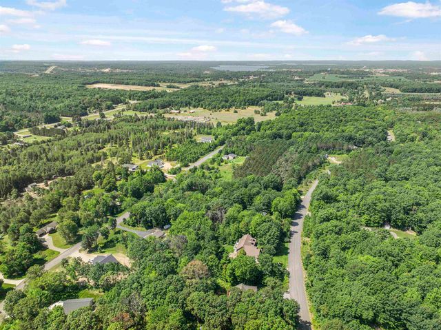 180 Hunters Ridge, Cadillac, MI 49601