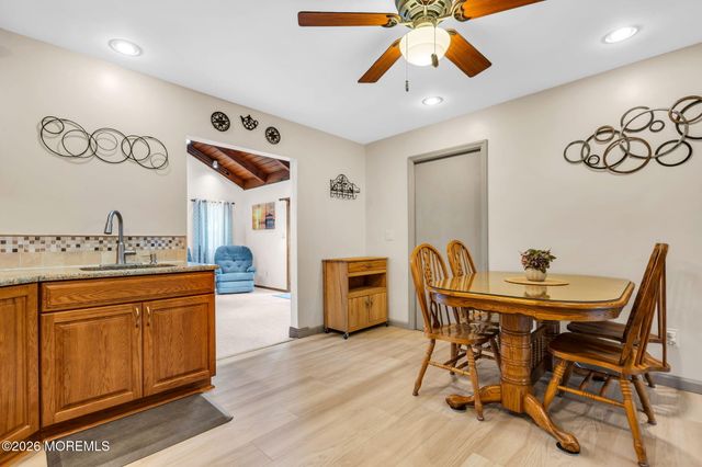 316 Anchor Avenue, Beachwood, NJ 08722