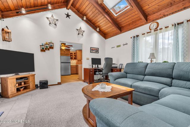 316 Anchor Avenue, Beachwood, NJ 08722