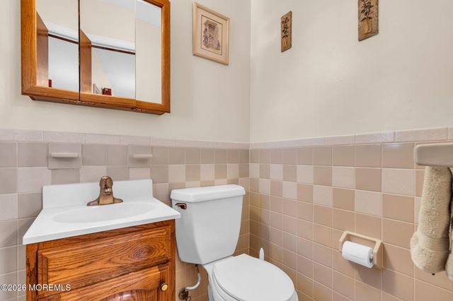 316 Anchor Avenue, Beachwood, NJ 08722