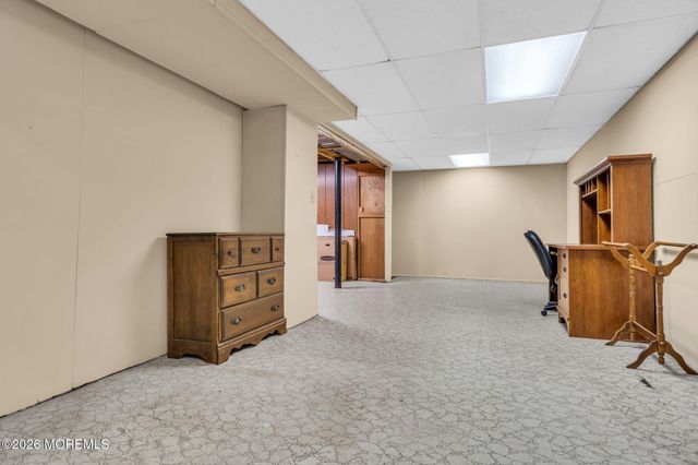 316 Anchor Avenue, Beachwood, NJ 08722