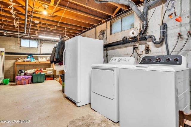 316 Anchor Avenue, Beachwood, NJ 08722