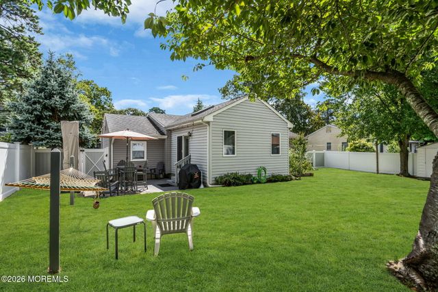 316 Anchor Avenue, Beachwood, NJ 08722