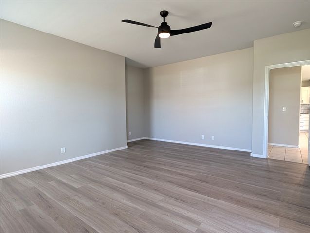 8702 S 254th East Avenue, Broken Arrow, OK 74014