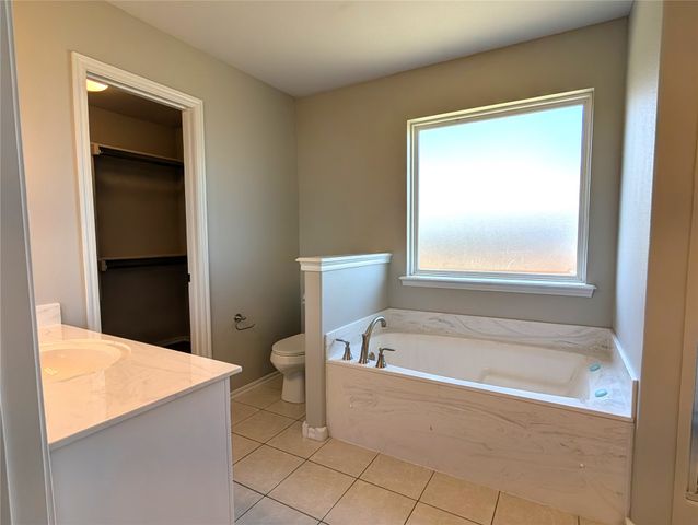 8702 S 254th East Avenue, Broken Arrow, OK 74014