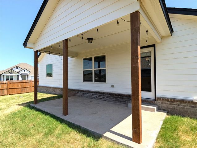8702 S 254th East Avenue, Broken Arrow, OK 74014