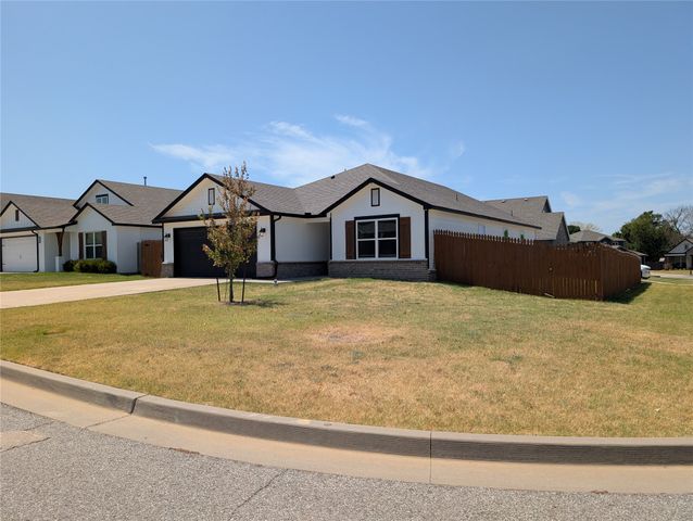 8702 S 254th East Avenue, Broken Arrow, OK 74014