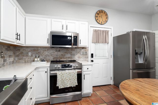 7093 US HIGHWAY 11, Springville, AL 35146