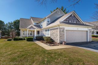 735 Nashua Court, Crystal Lake, IL 60012
