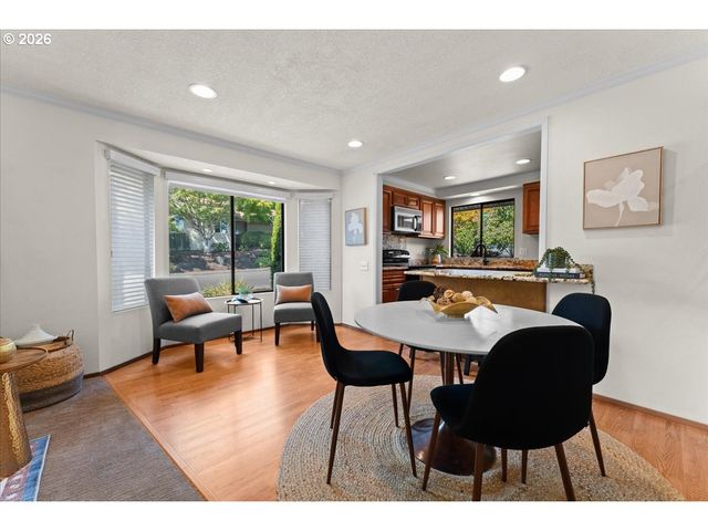 15565 Sw 109TH Ave, Portland, OR 97224