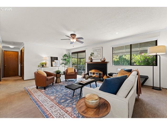 15565 Sw 109TH Ave, Portland, OR 97224