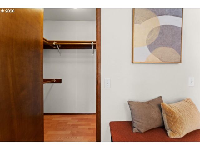 15565 Sw 109TH Ave, Portland, OR 97224