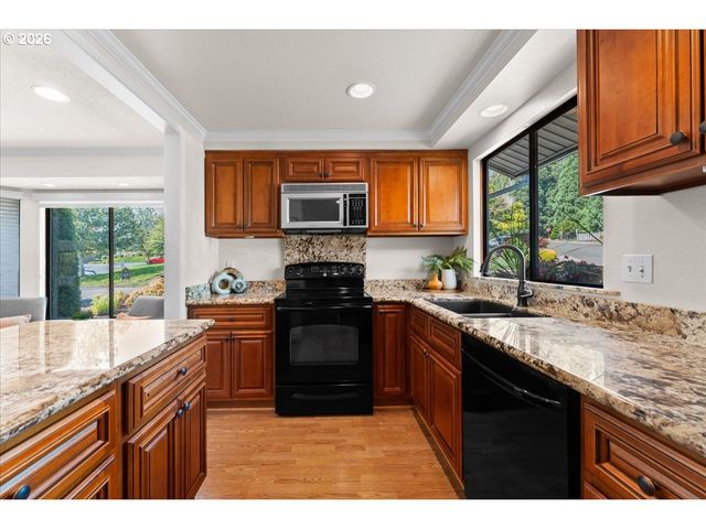 15565 Sw 109TH Ave, Portland, OR 97224