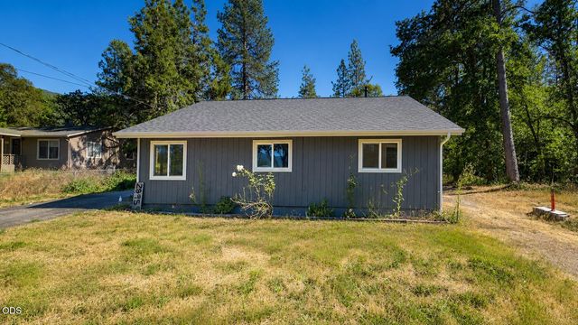 2895 Hamilton Lane, Grants Pass, OR 97527