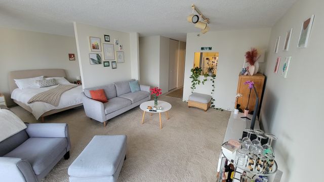 10 E Ontario Street 3804, Chicago, IL 60611