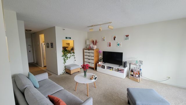 10 E Ontario Street 3804, Chicago, IL 60611