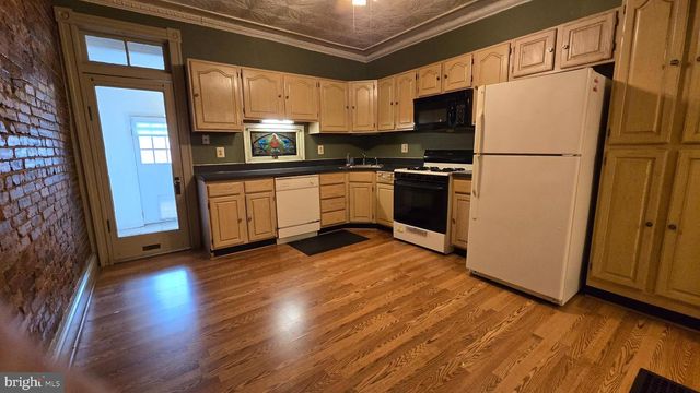 925 S CLINTON ST S, Baltimore, MD 21224
