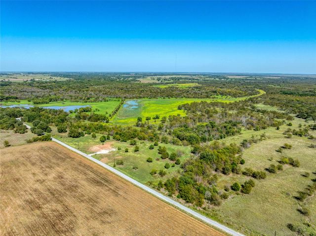 1274 Hart Lane, Tioga, TX 76271