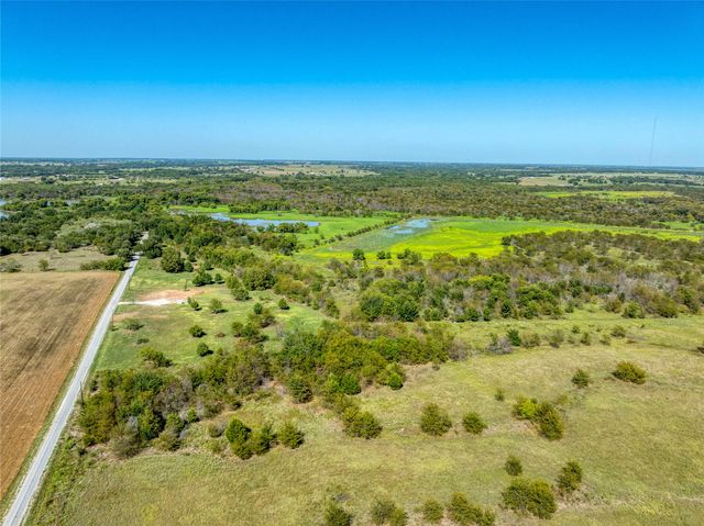 1274 Hart Lane, Tioga, TX 76271