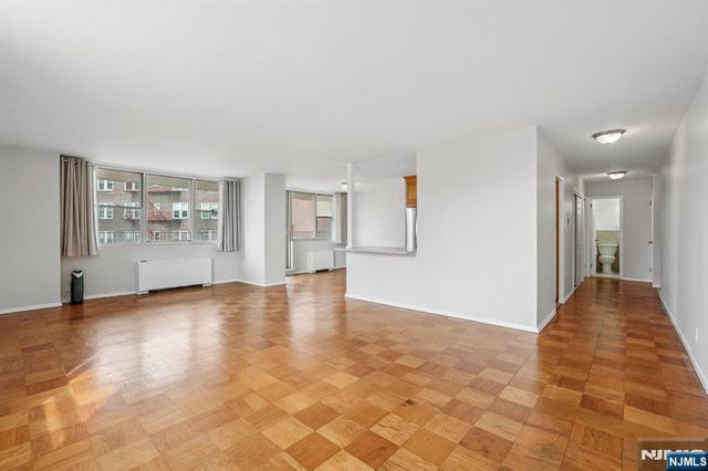 6040 Boulevard East H-3, West New York, NJ 07093