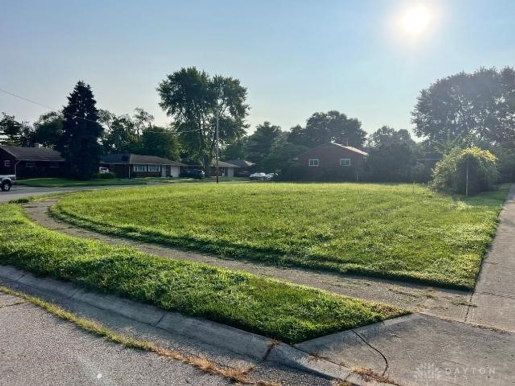 340 Windsor Court, Dayton, OH 45449
