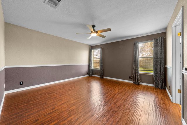 202 Matthew CV, Hutto, TX 78634