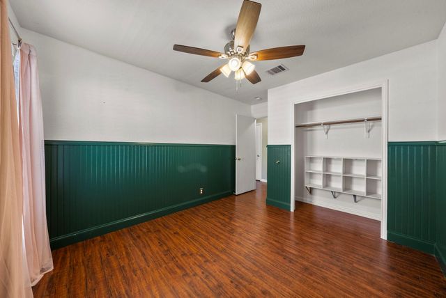 202 Matthew CV, Hutto, TX 78634