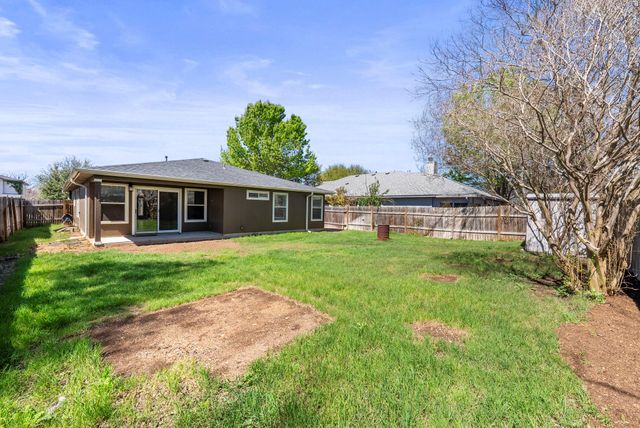 202 Matthew CV, Hutto, TX 78634